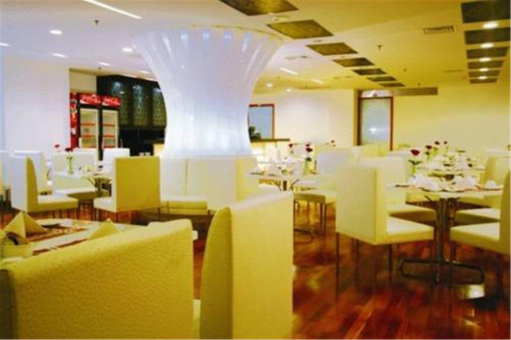Radiance Hotel Shanghai Bagian luar foto