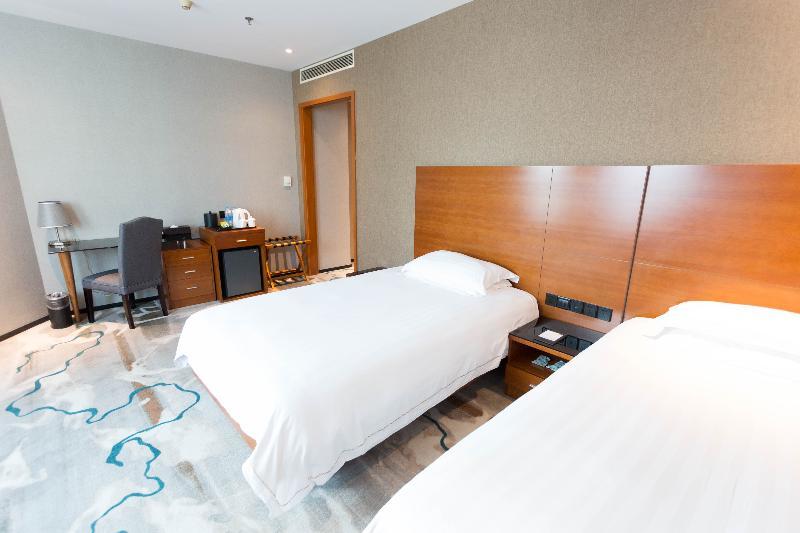 Radiance Hotel Shanghai Bagian luar foto