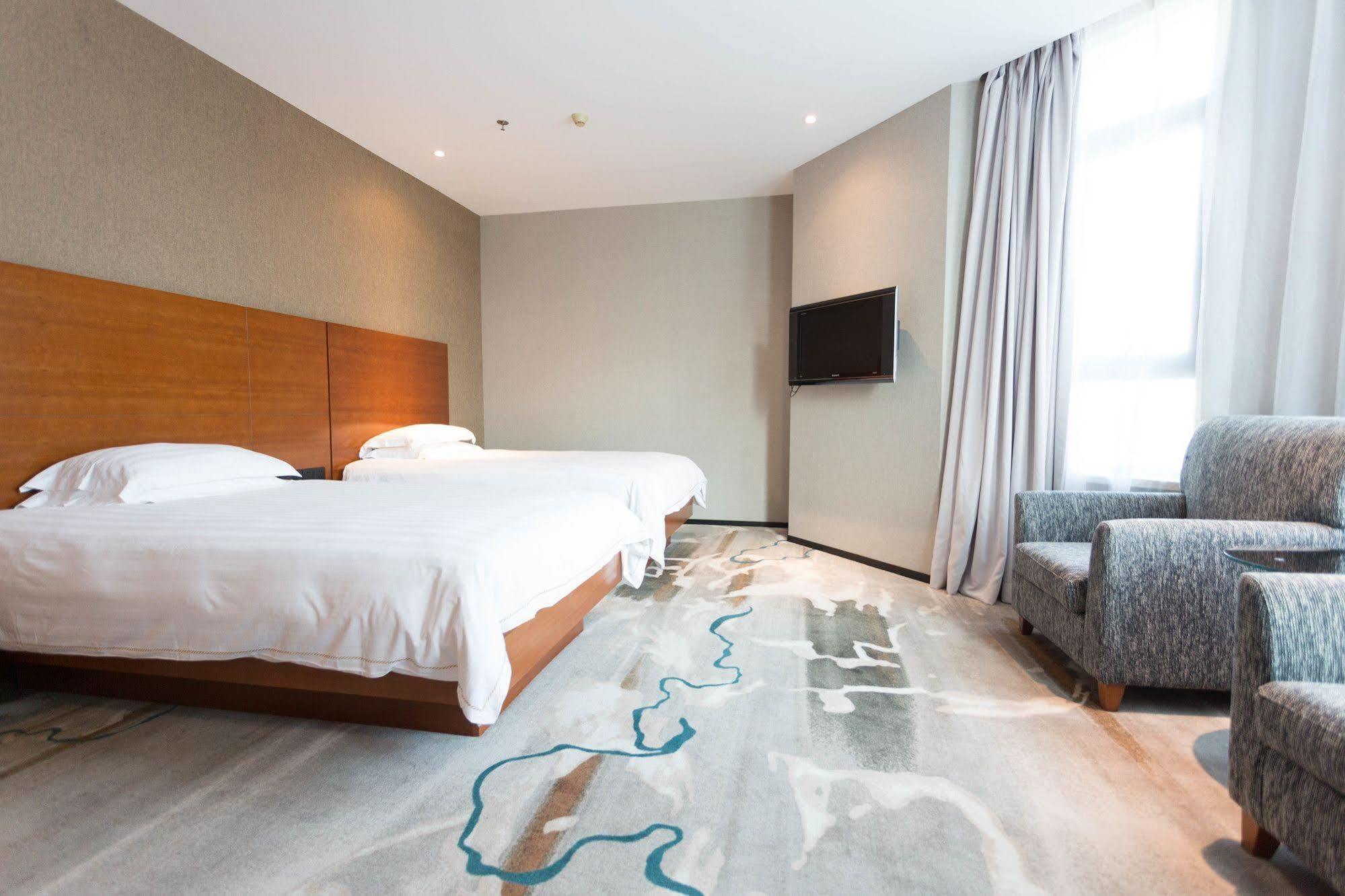 Radiance Hotel Shanghai Bagian luar foto
