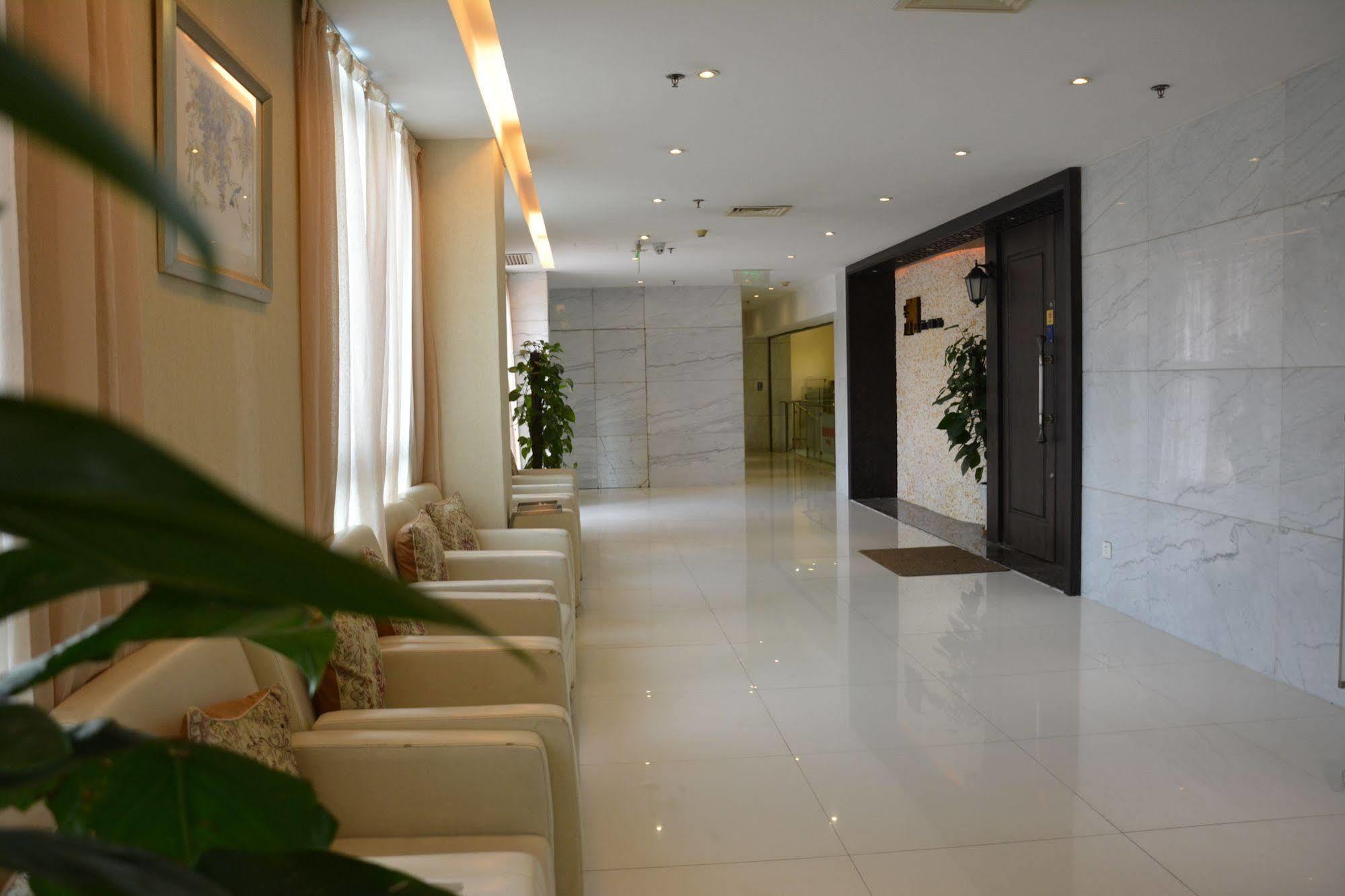 Radiance Hotel Shanghai Bagian luar foto
